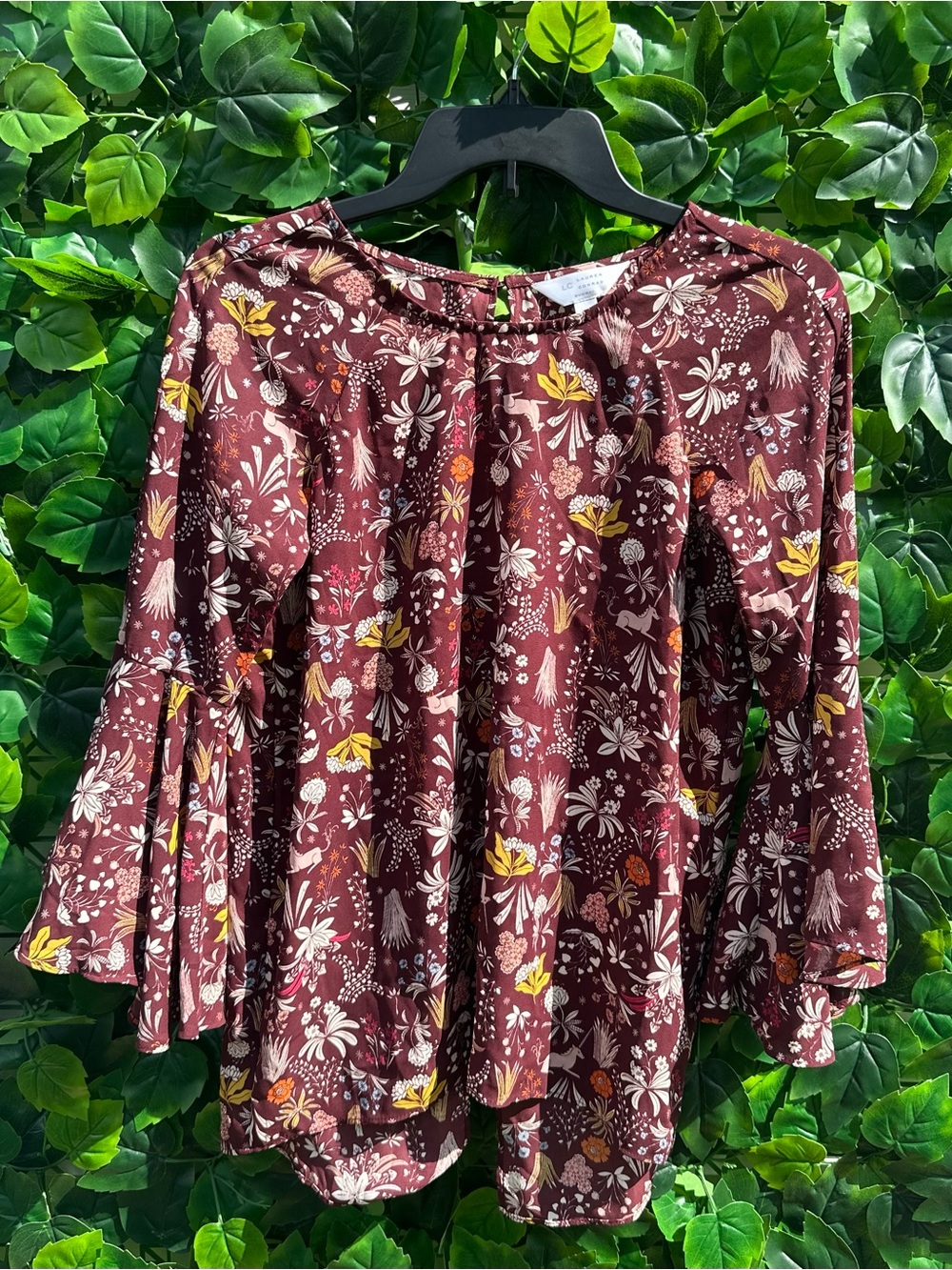 LC Lauren Conrad Burgundy Floral Bell-Sleeve Blouse
